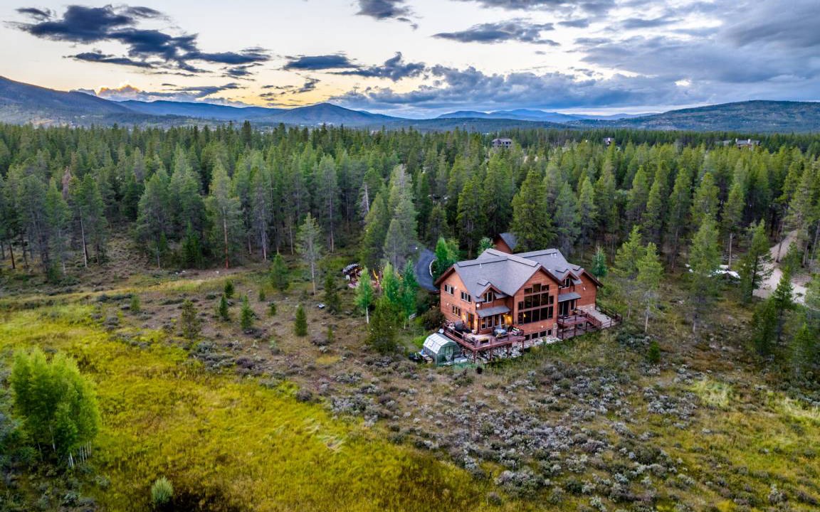 Granby House | 511 m² House ∙ 5 bedrooms ∙ 14 guests