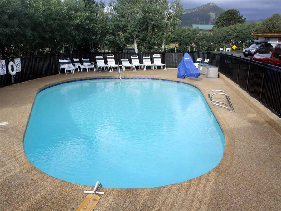 Estes Park Hotel | 53 m² Motel ∙ 127 guests