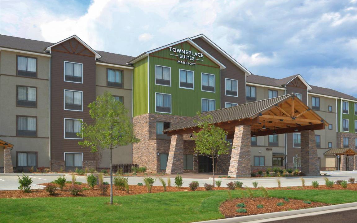 Lone Tree Hotel | 57 m² Hotel ∙ 127 guests