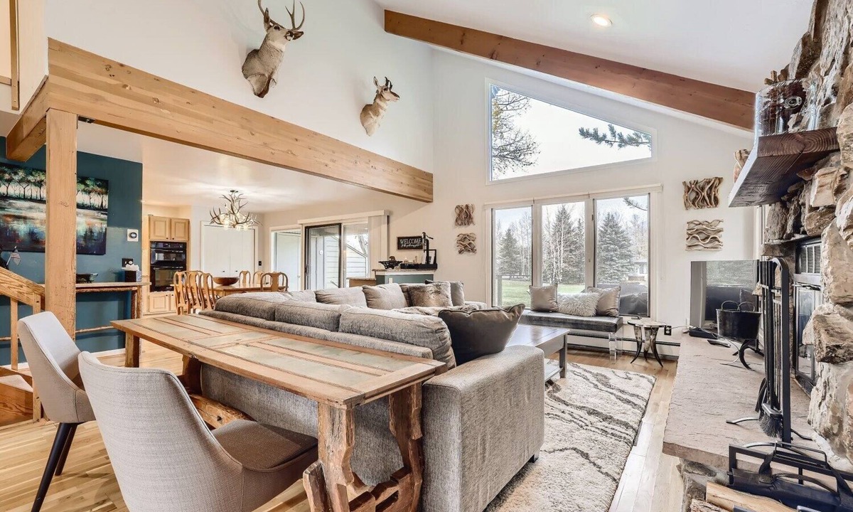 Eagle-Vail House | 59 E Coyote Circle, Eagle Vail Golf Course Duplex-Quiet Pet Friendly