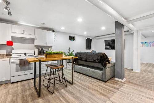 Alamo Placita House | 74 m² House ∙ 1 bedroom ∙ 4 guests