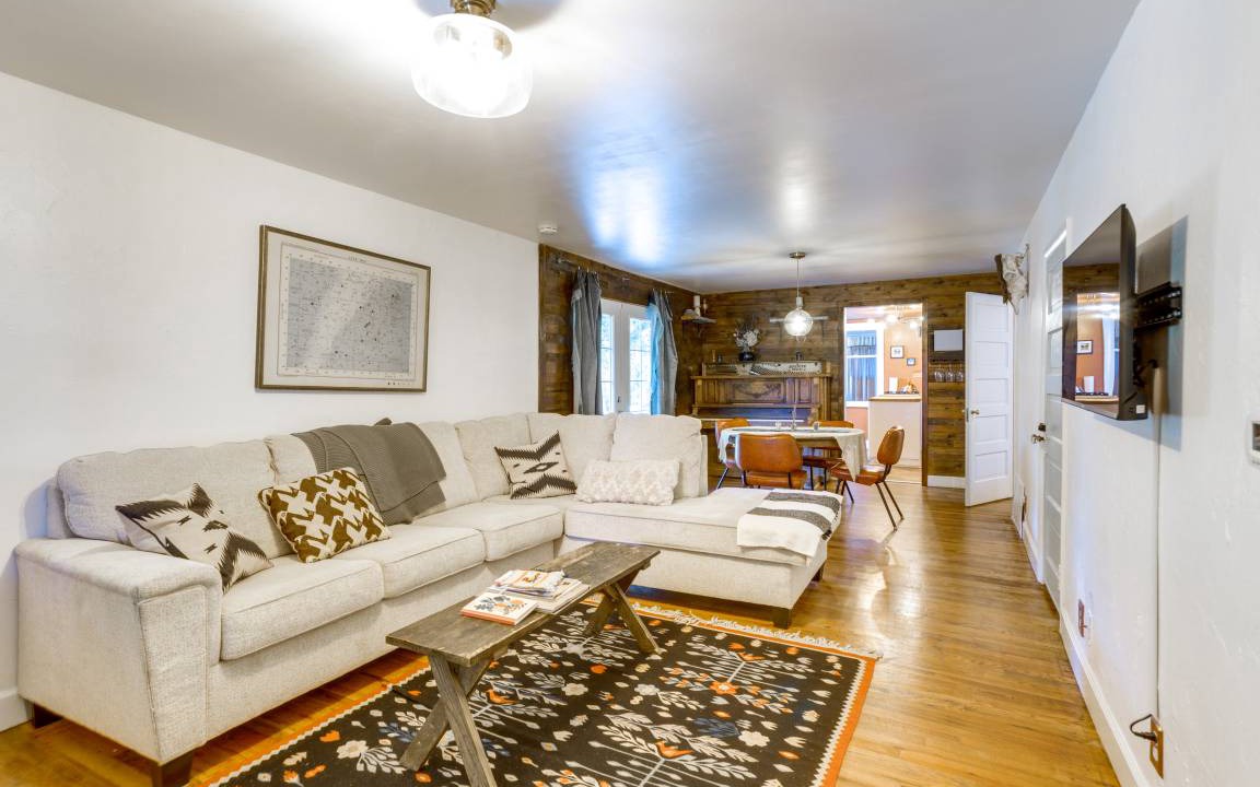 Sunnyside House | 74 m² House ∙ 2 bedrooms ∙ 4 guests
