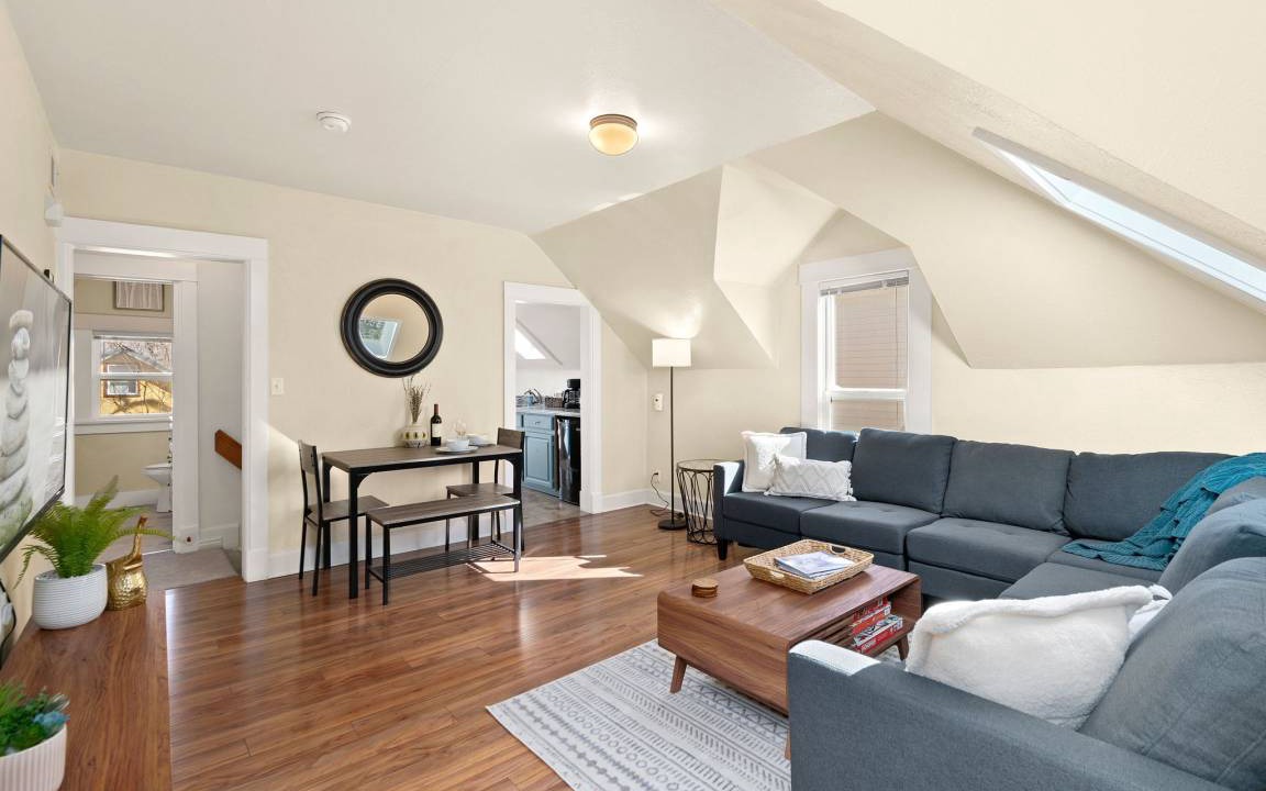 Old Town West Apartment | 80 m² Apartment ∙ 2 bedrooms ∙ 4 guests