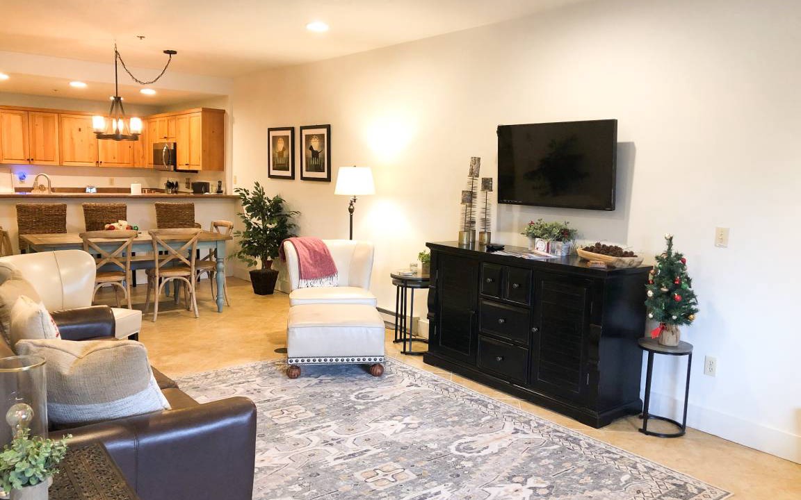 Mountain Village Condo | 84 m² Condo ∙ 1 bedroom ∙ 2 guests