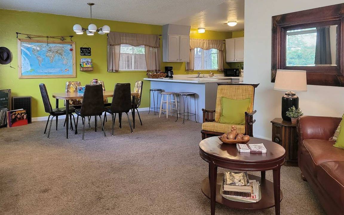 Pear Park Cottage | 92 m² Cabin ∙ 2 bedrooms ∙ 6 guests