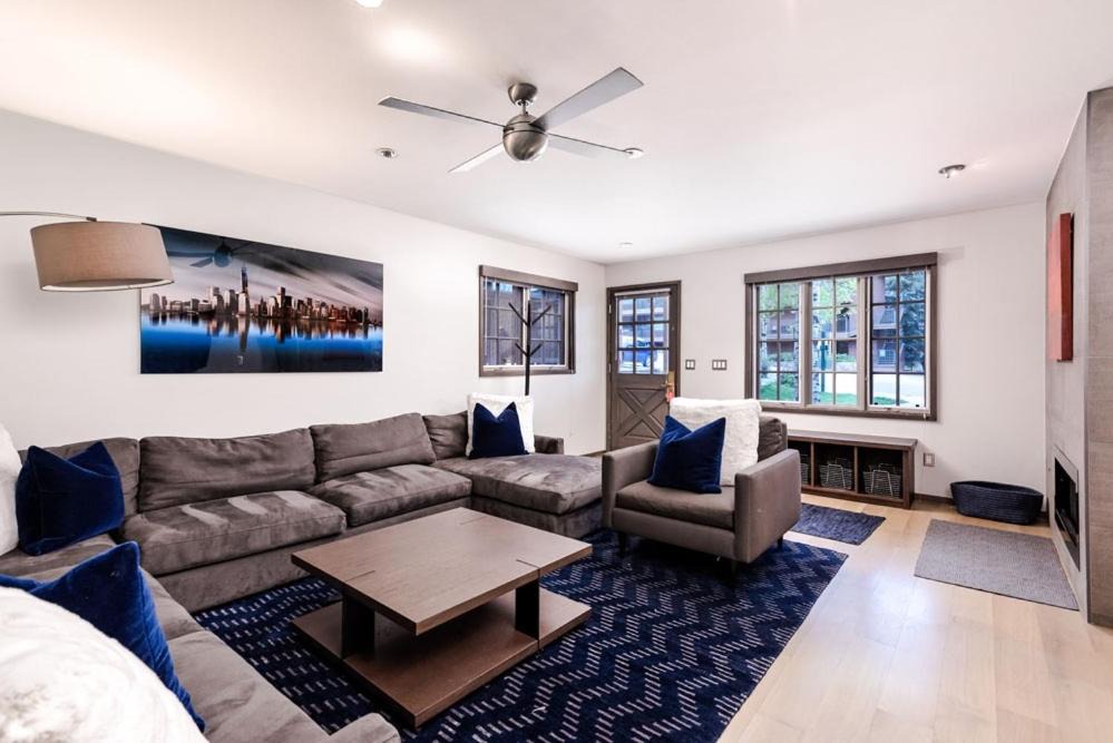 Aspen House | Alpenblick 10, Three level Townhome, Two Block From the Gondola