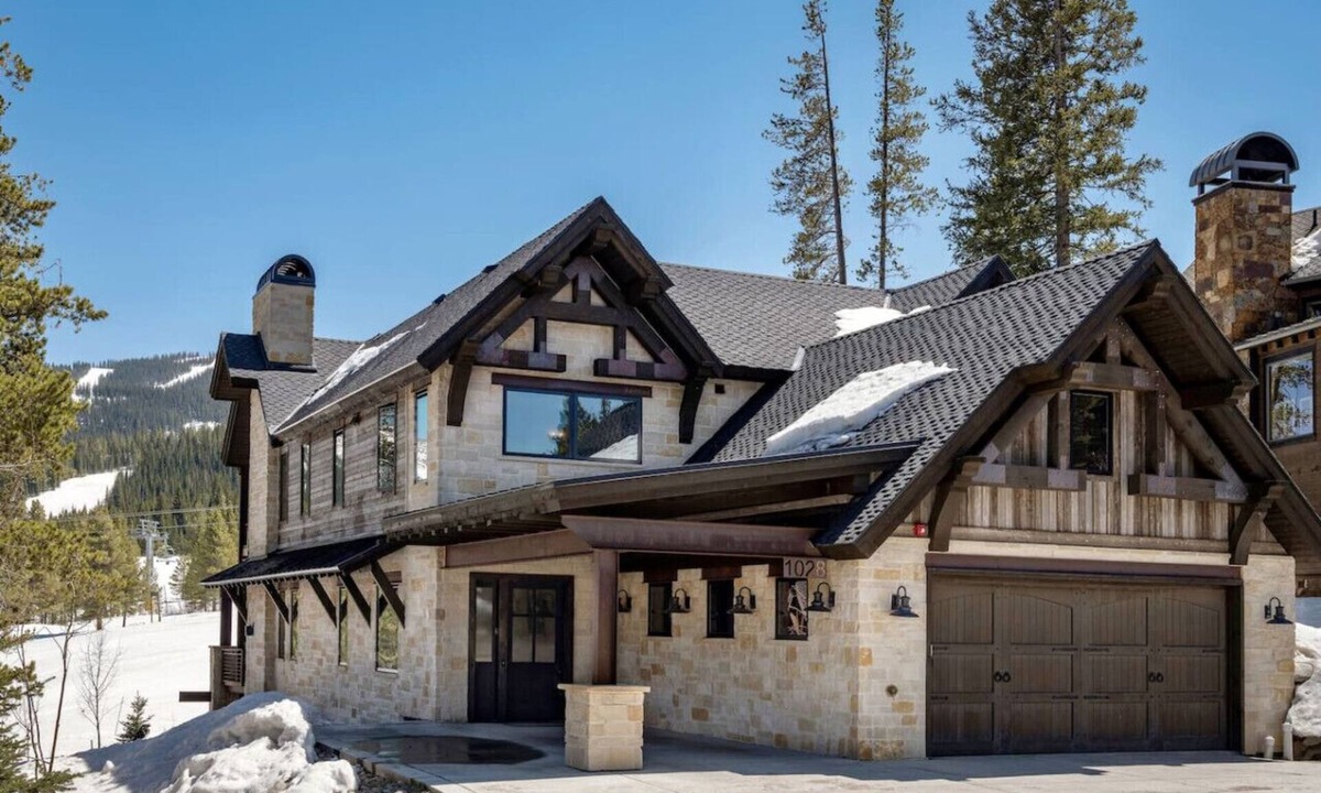 Copper Mountain Apartment | Altitude Adjustment | Luxury at Copper | 7BR Sleeps 26 | Hot Tub & Theater