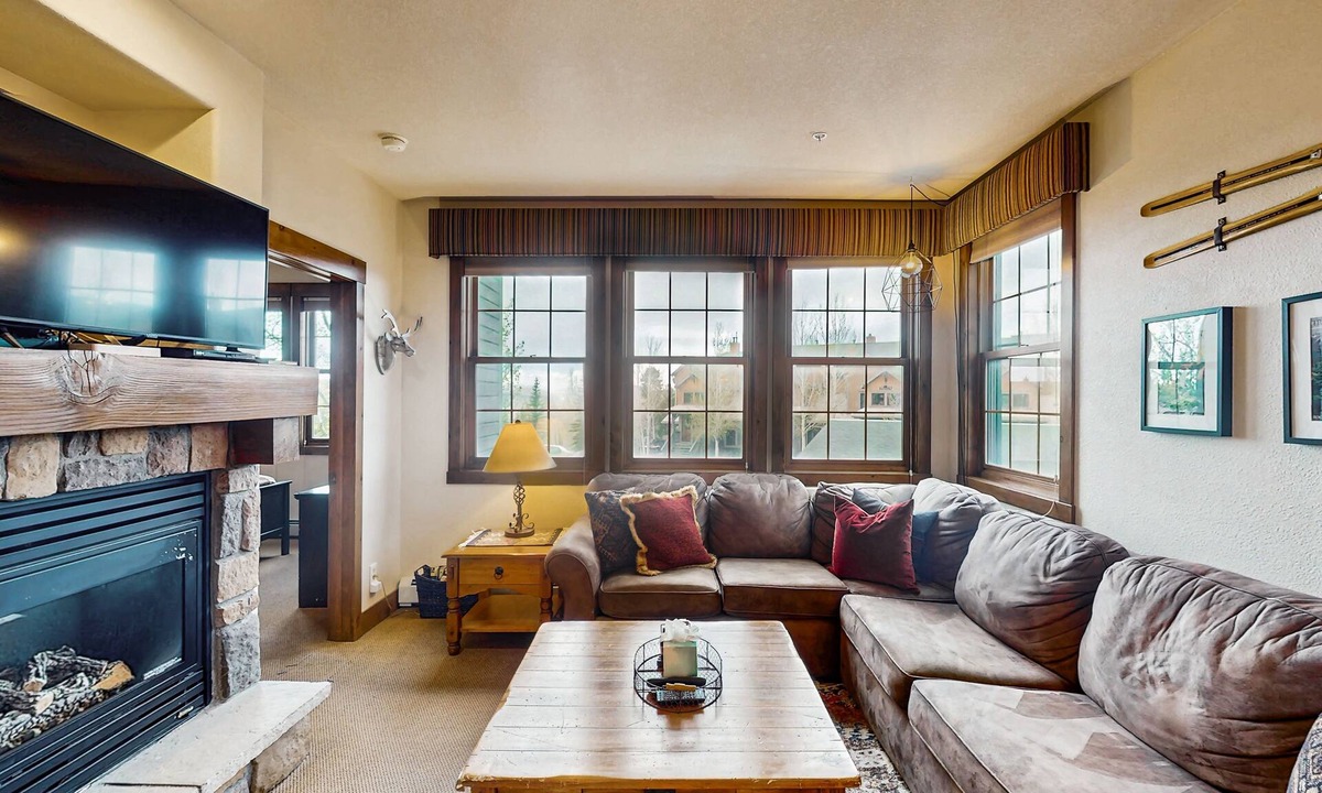Horse Lodges | Granby