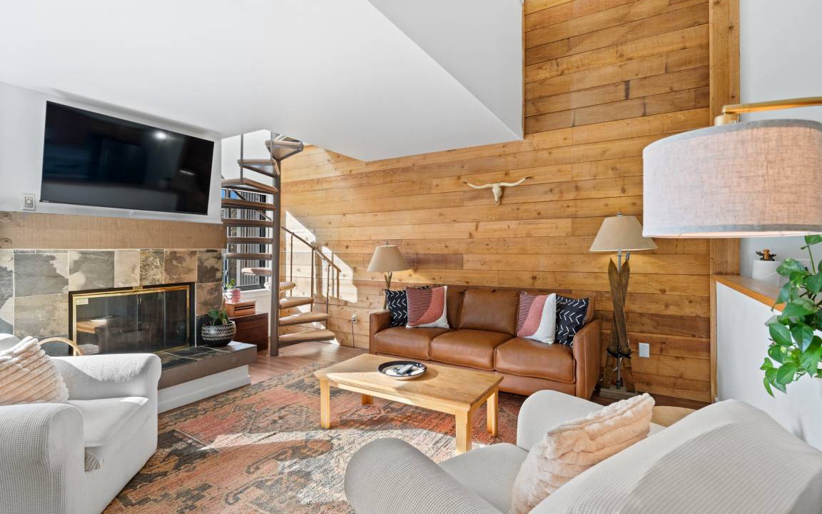 Lakeside Village Apartment | Apartment ∙ 2 bedrooms ∙ 7 guests