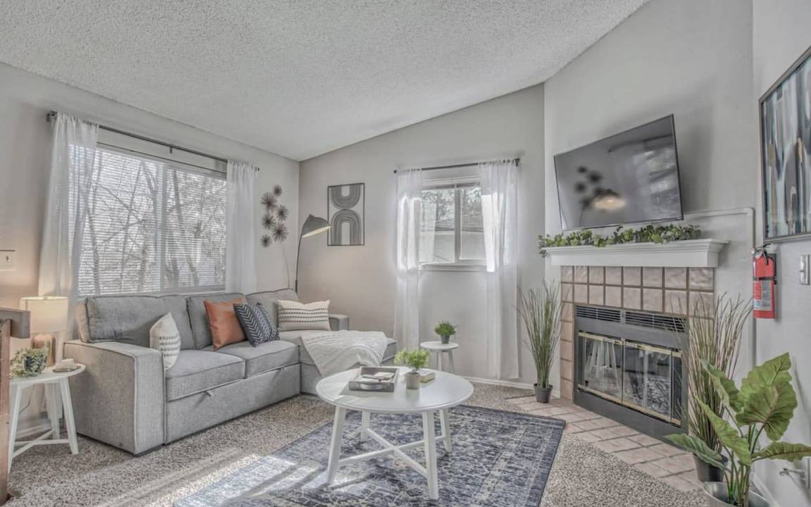 Broadmoor Apartment | Apartment ∙ 2 bedrooms ∙ 4 guests