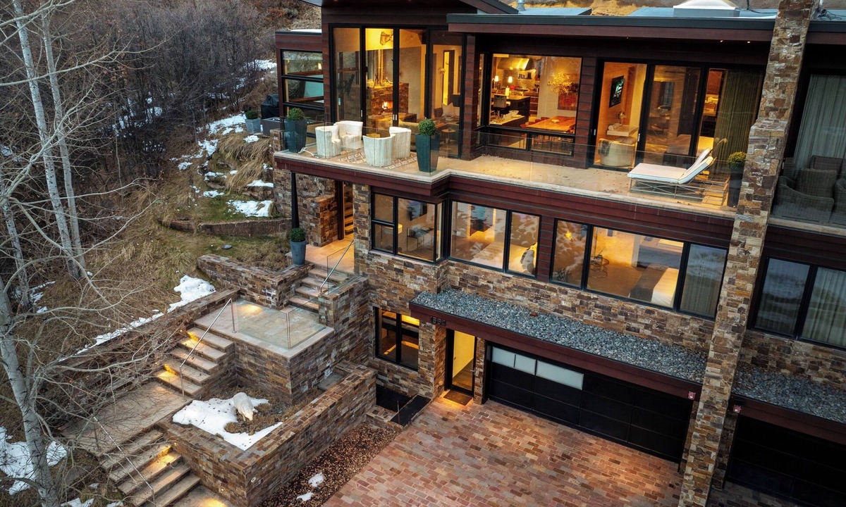Aspen House | Aspen Estate | Hot Tub, Game Room & Mountain Views