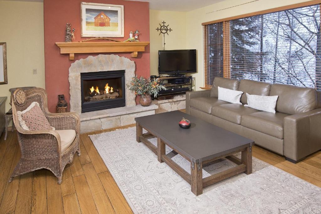 Edwards Apartment | Aspenwood Lodge #201 Condo