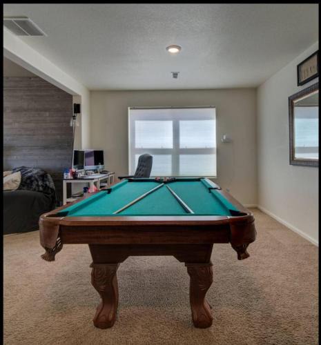 Colorado Springs House | AZGuestHouse at Meadow Queen-bedroom-SharedBath
