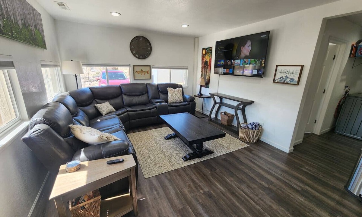 Canon City Apartment | Babbling Brook Apartments