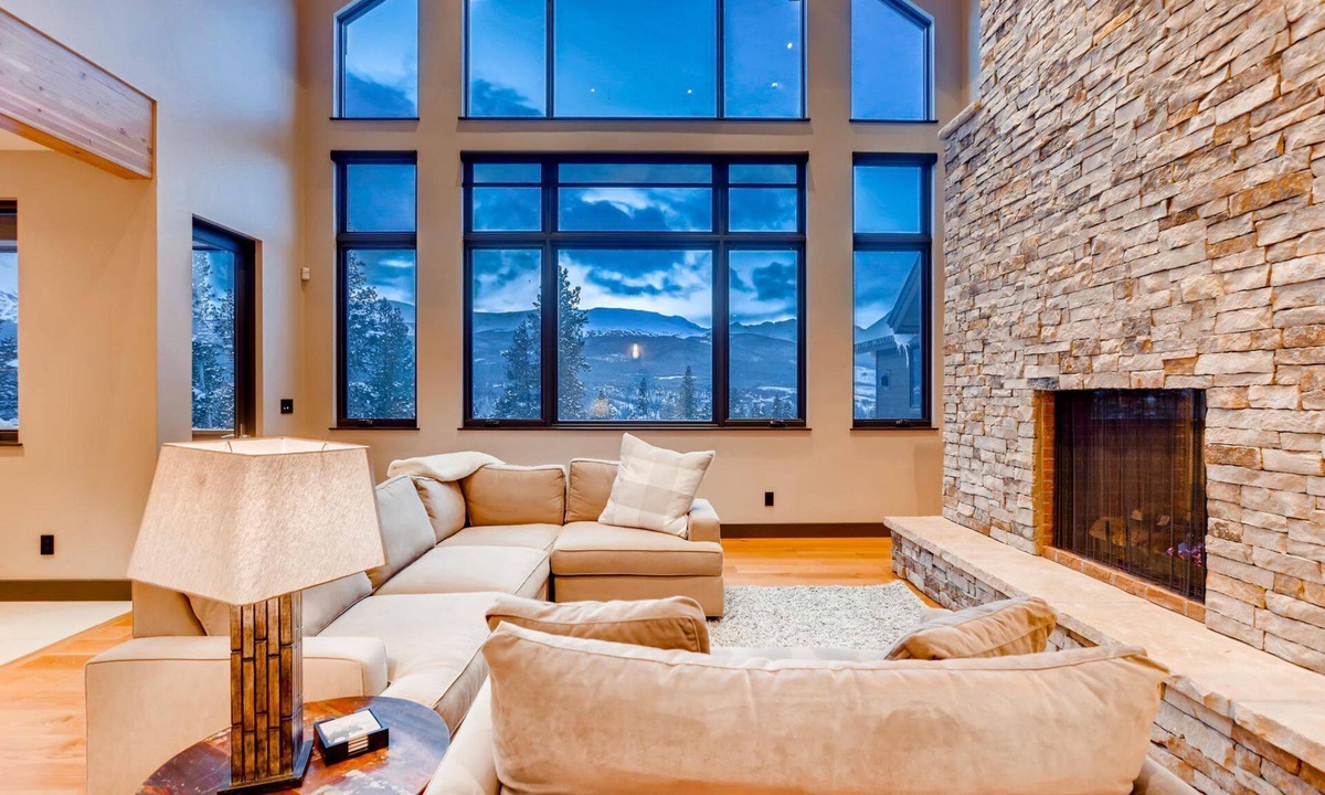 Forest Hills House | Bearadise Forest: New, Modern Luxury Home w/Beautiful Views & Pool Table