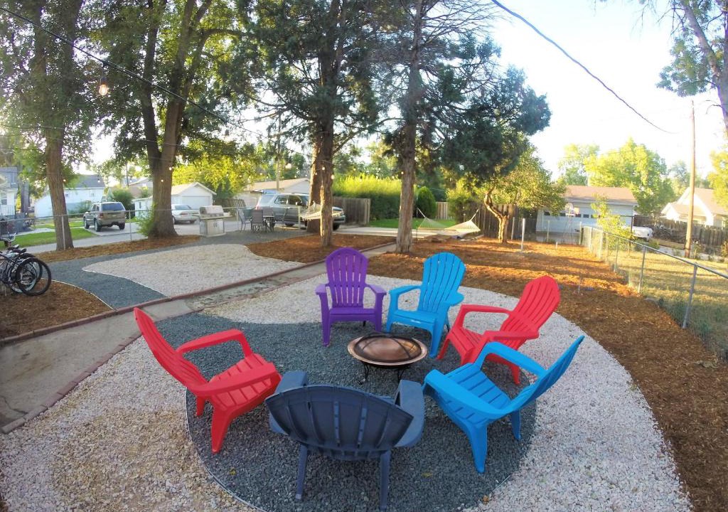 Greeley Apartment | Beautiful Bungalow Next to UNC-FREE Cruiser Bikes!