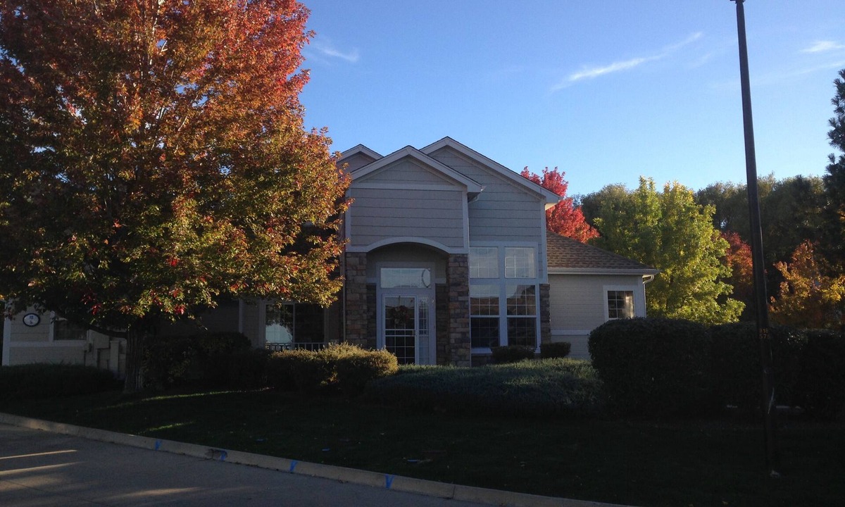 Lowry Field House | Beautiful DENVER 2-bedroom town-home in gated community. INCLUDES UTILITIES!