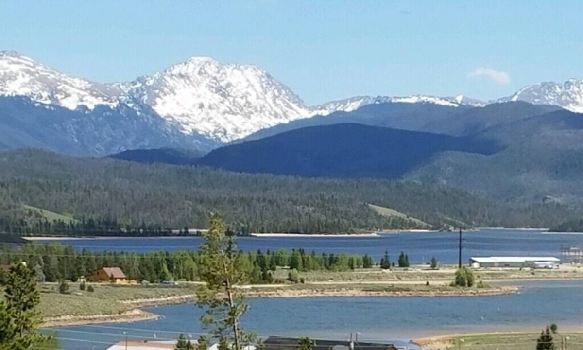 Grand Lake House | Beautiful mountain home with stunning lake views