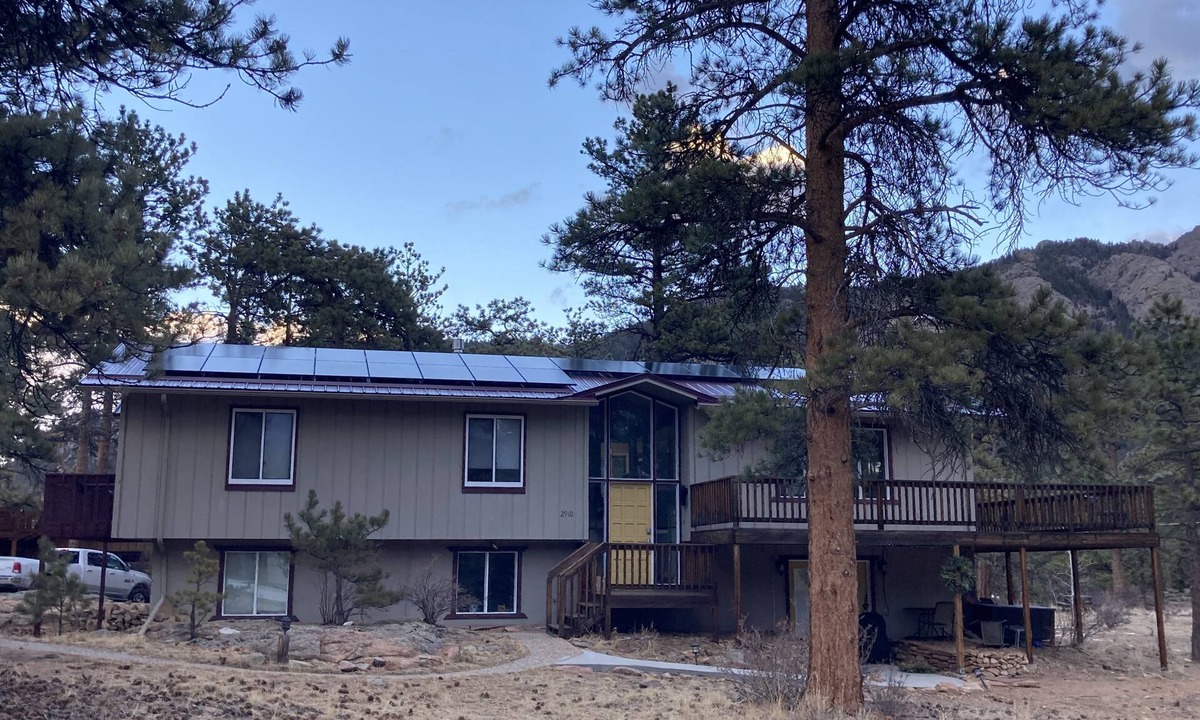 Carriage Hills Apartment | Beautiful private ADU w/views and 5min from downtown Estes