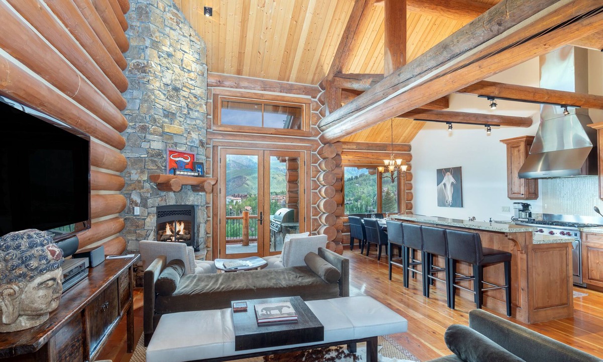 Mountain Village House | Beautiful Ski-In/Ski-Out Log Townhome with Exceptional Views