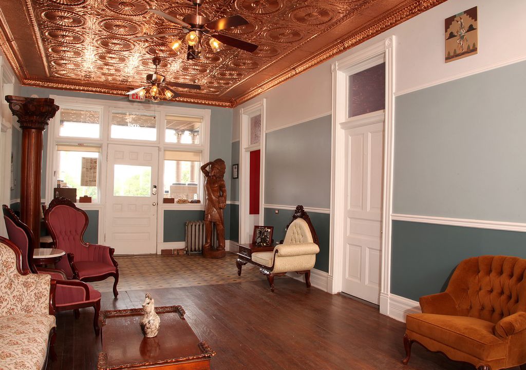 Trinidad Bed & Breakfast | Beautiful western Victorian bed & breakfast in historic downtown Trinidad. King
