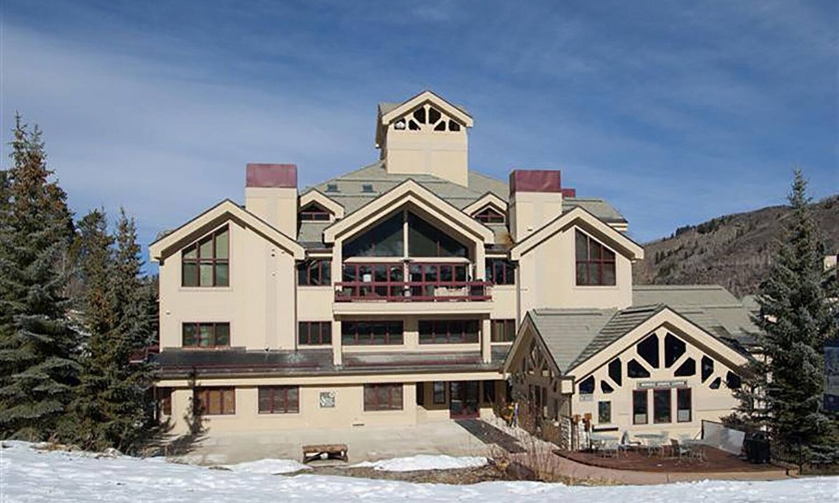 Beaver Creek Condo | Beaver Creek TRUE Ski-in Ski-out! Beautiful in the Summer as Well (A/C in unit)!