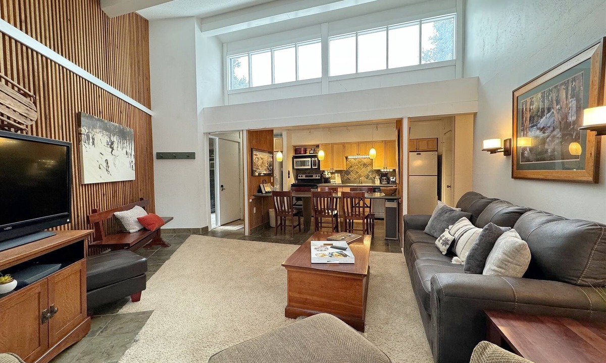 Peak 8 Condo | BEST VALUE for ski season, clean & very roomy!