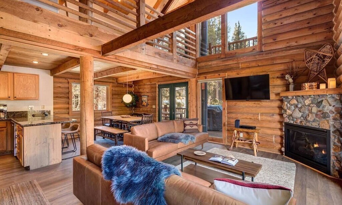 Blue River Villa | Blue River Hideaway by Boutiq