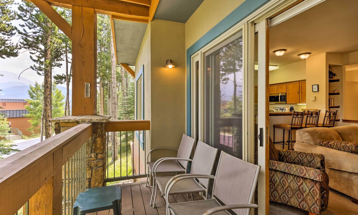Four O'Clock Condo | Breckenridge Condo: Hot Tub Access & Close to Ski!
