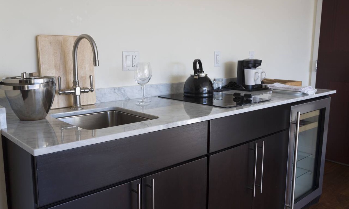 North End Hotel | Bricco Suites