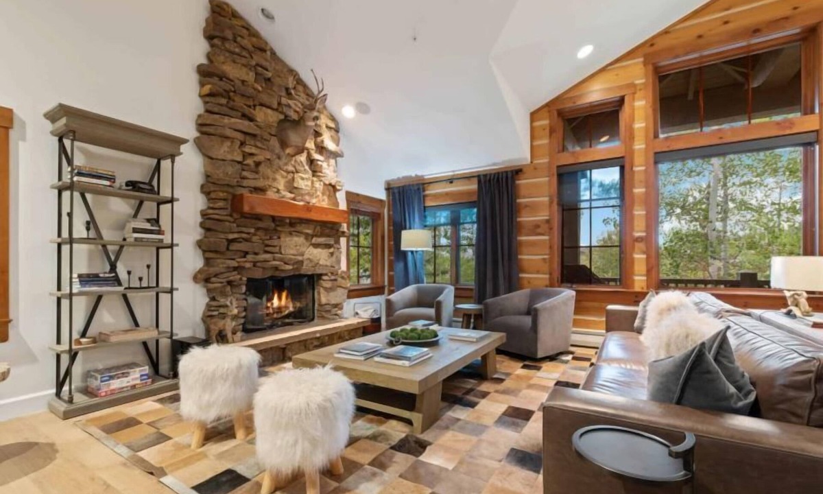 Buckhorn | Avon