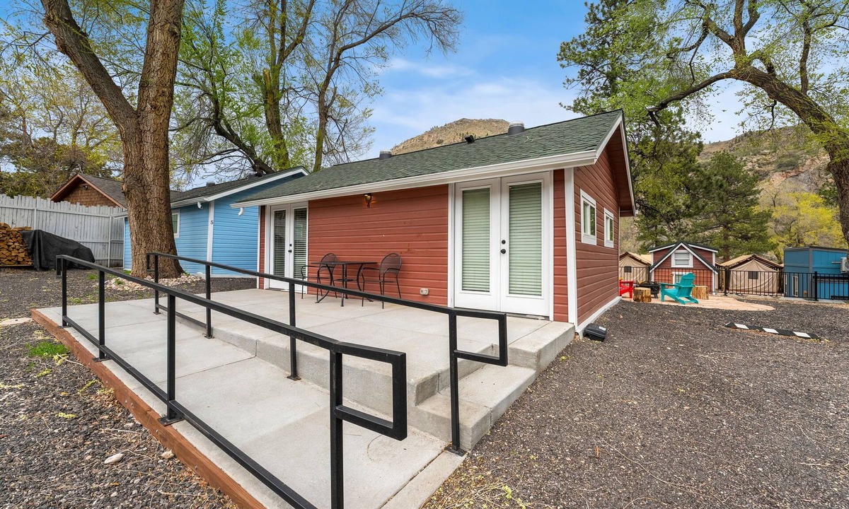 Poudre Park Cabin | Cabin 4- The Lady Moon