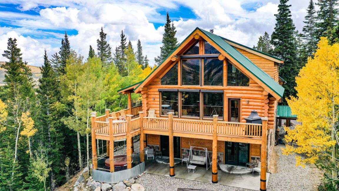 Fairplay Cabin | Cabin ∙ 5 bedrooms ∙ 10 guests