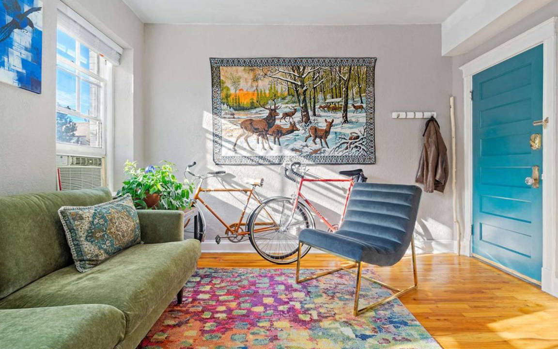 Capitol Hill Condo | Capitol Hill Den