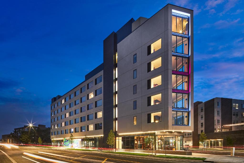 Cole Hotel | Catbird Hotel