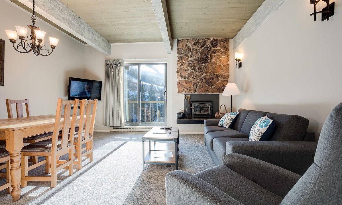 Steamboat Springs Condo | CB315 | Updated Condo | Ski In/Out | Outdoor Pool and Hot Tub | Winter Shuttle