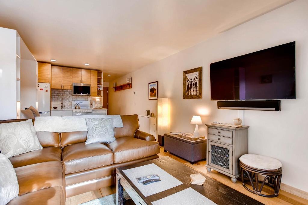 Frisco House | Cedar Lodge 305