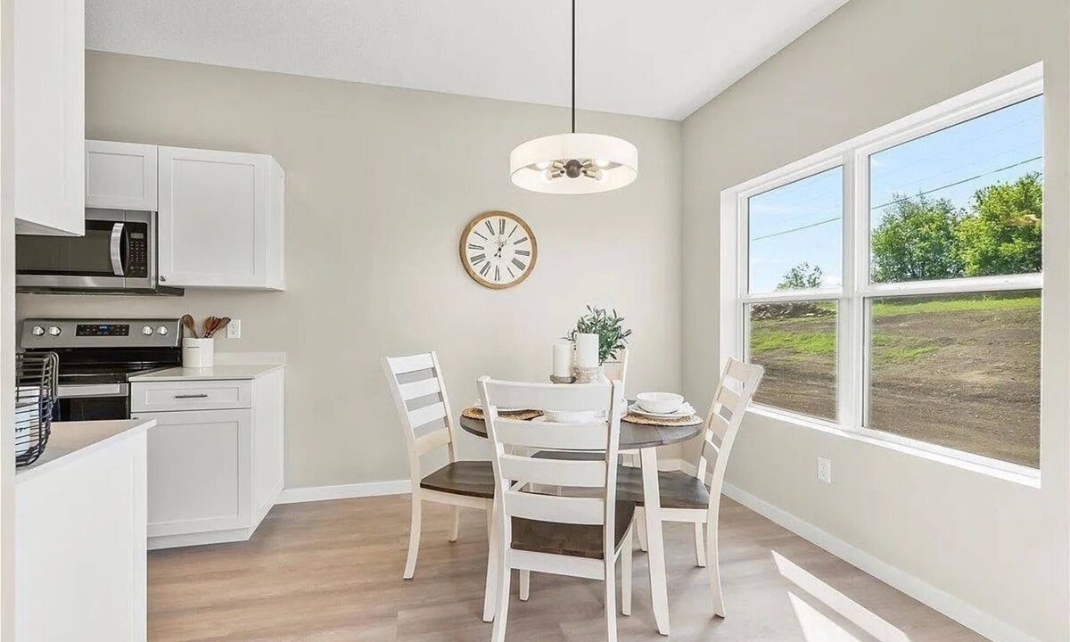 Cedar Falls House | Central Cedar Falls Townhome - Family Friendly!