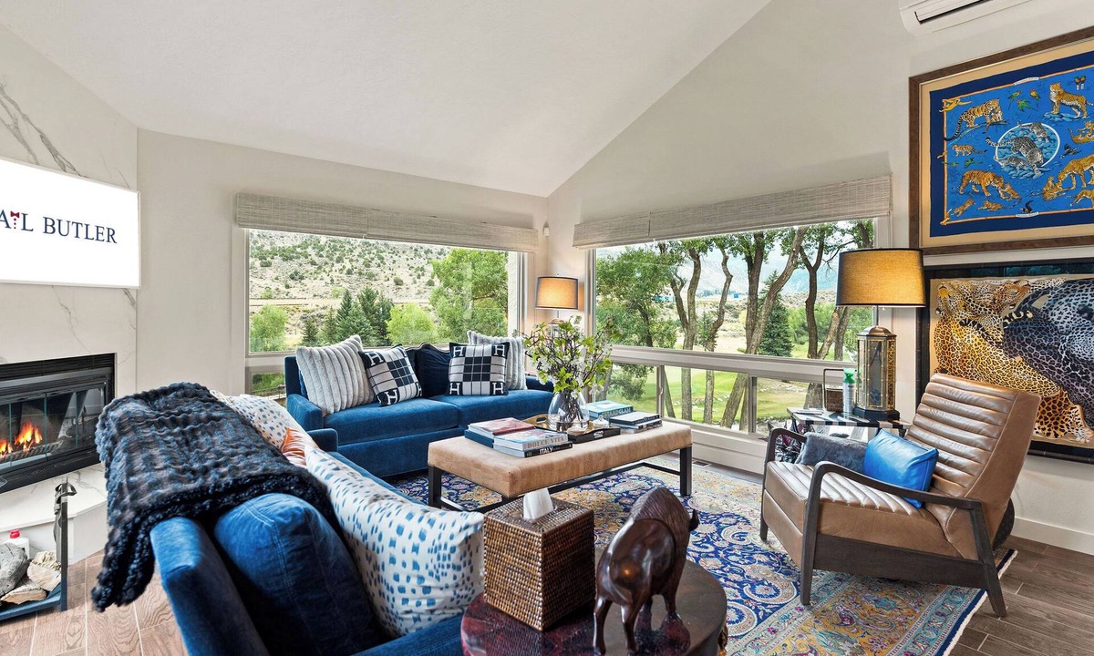 Edwards House | Chalet Contessa - Events and Long Term Stays Welcome!