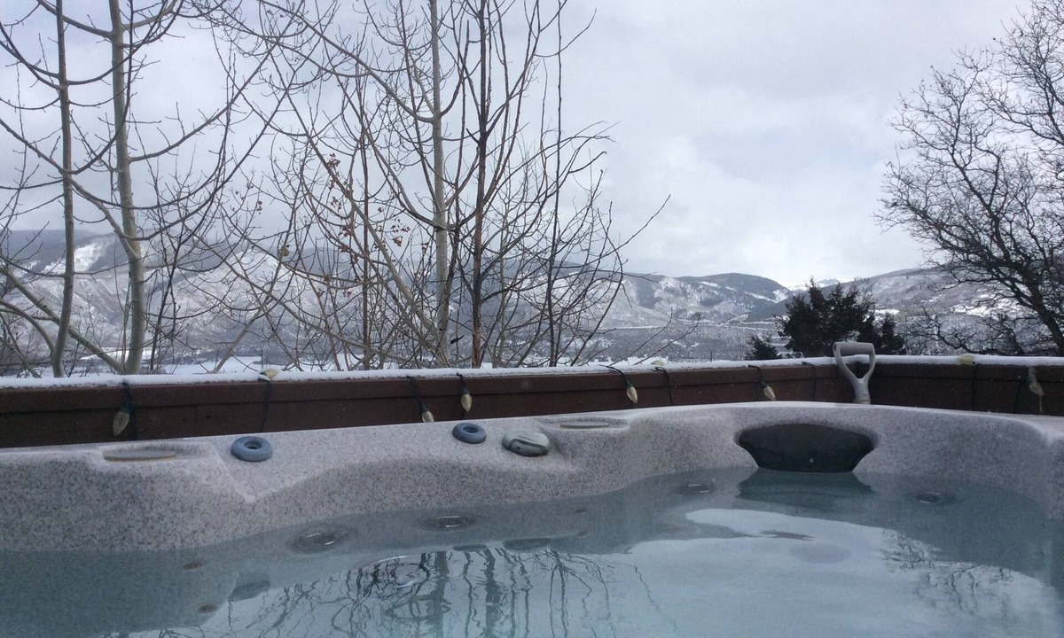 Brush Creek Village House | Charming 3 Bedroom family house with hot tub on 2 acres panoramic views