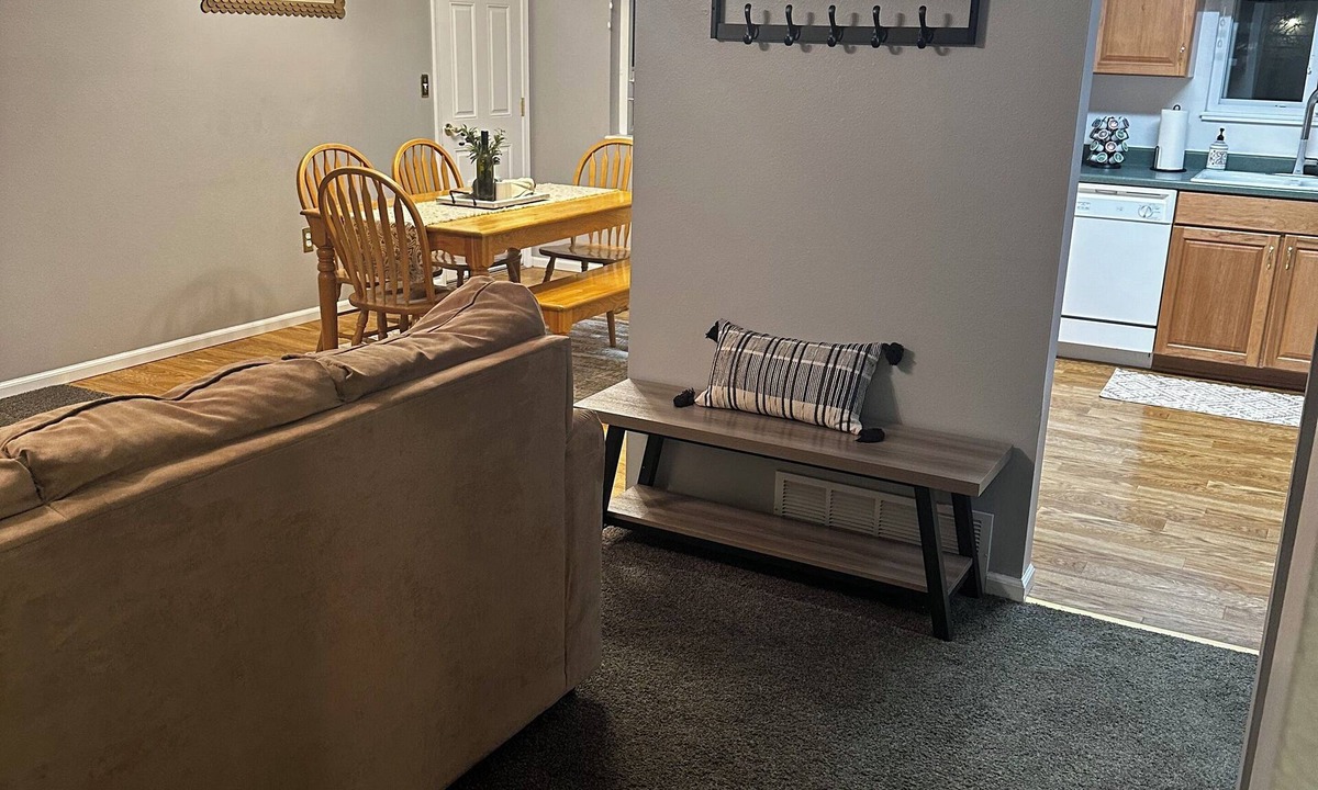 Village Seven House | Charming 4-bedroom home with WiFi and massage chair in fabulous Colorado Springs