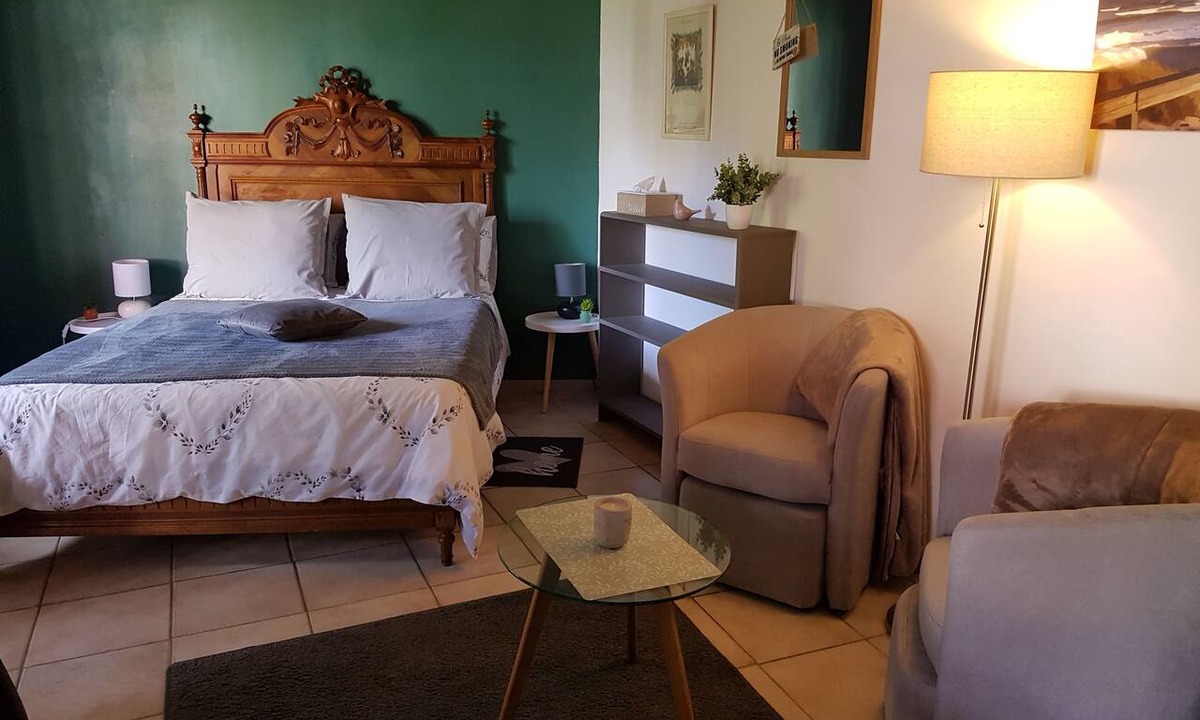 Sainte-Agnes Apartment | Charming studio in Val Sonnette perfect for a relaxing getaway