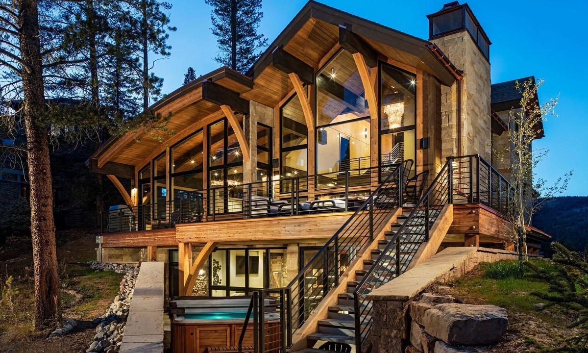 Copper Mountain House | Chateau Bella Rose - Amazing New TRUE Ski InOut! 7 Bedrooms, Sleeps 19