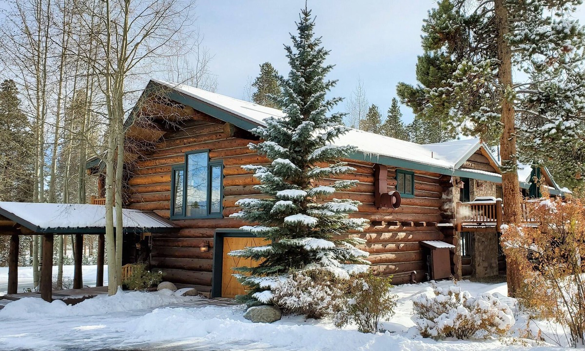 Granby House | Cherry Ranch-Incredible Luxury Custom Log Home-5Bd