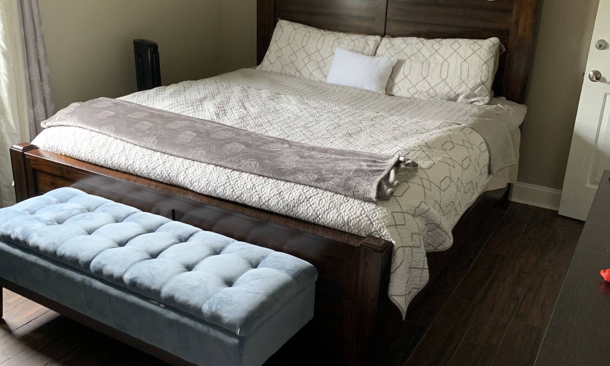 Aurora House | close 2 Aurora hospitals, Cherry creek state park, 10 min Downto, 20 min 2 Dia