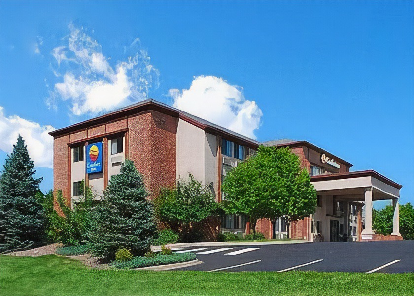 Heather Gardens Hotel | Comfort Inn Denver Southeast