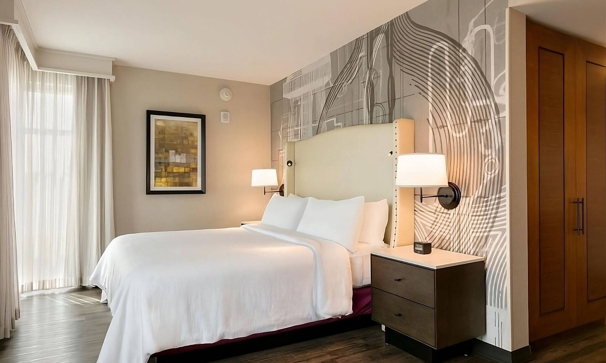 Berkeley Heights Hotel | Comfortable Countryside Stay! 4 Relaxing Units, Pool, Free Breakfast!