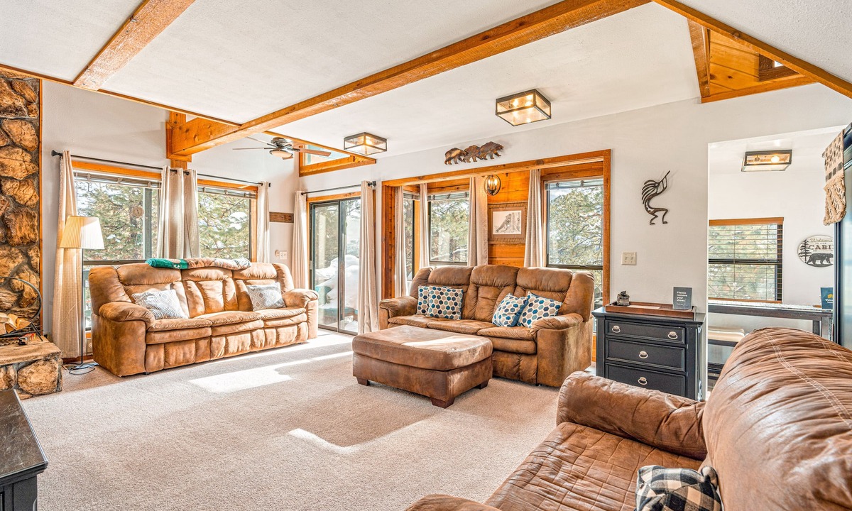 Bayfield Cabin | Comfortable Dog-Friendly Home within Walking Distance of Lake - Wooded Setting