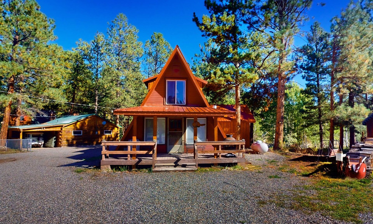 Ponderosa Pines House | Comfy Cabin w/Mountain Views/Free WiFi/Firepit/Washer/Dryer - Near Wolf Creek