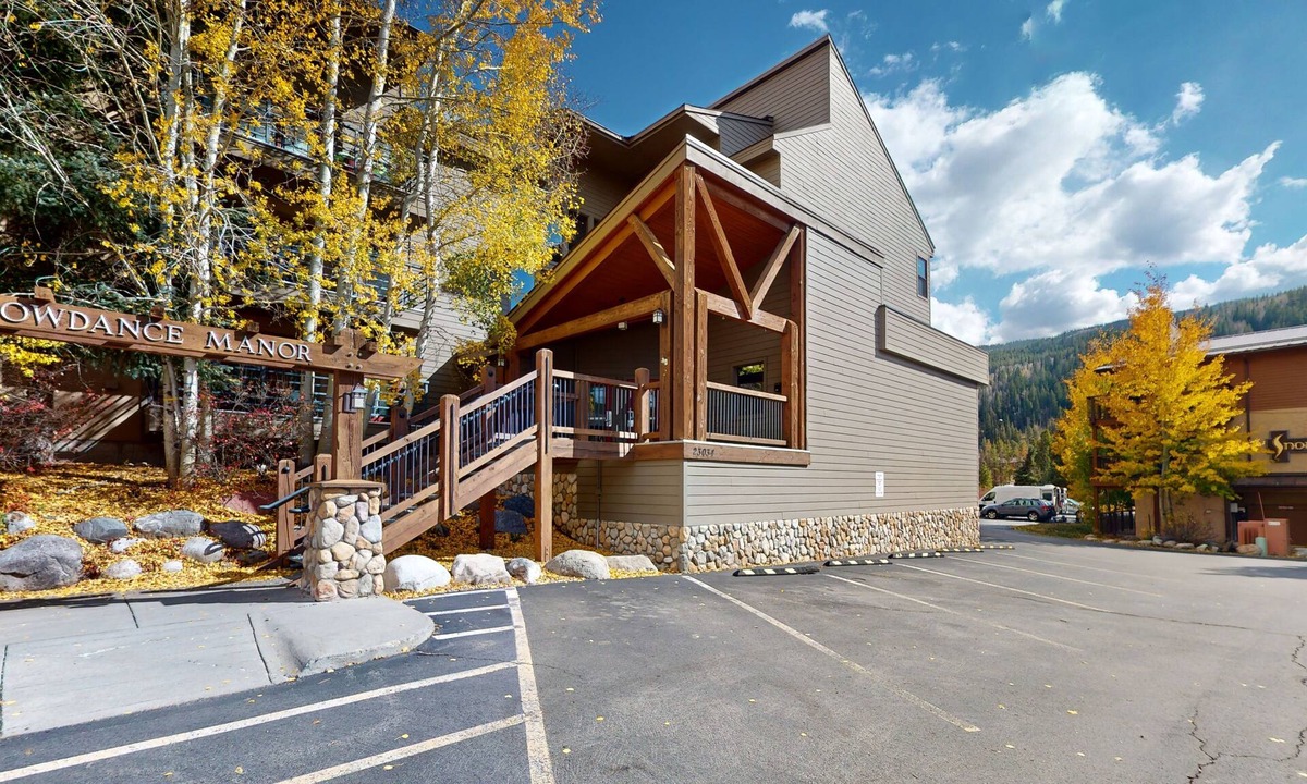 Snowdance Manor | Mountain House